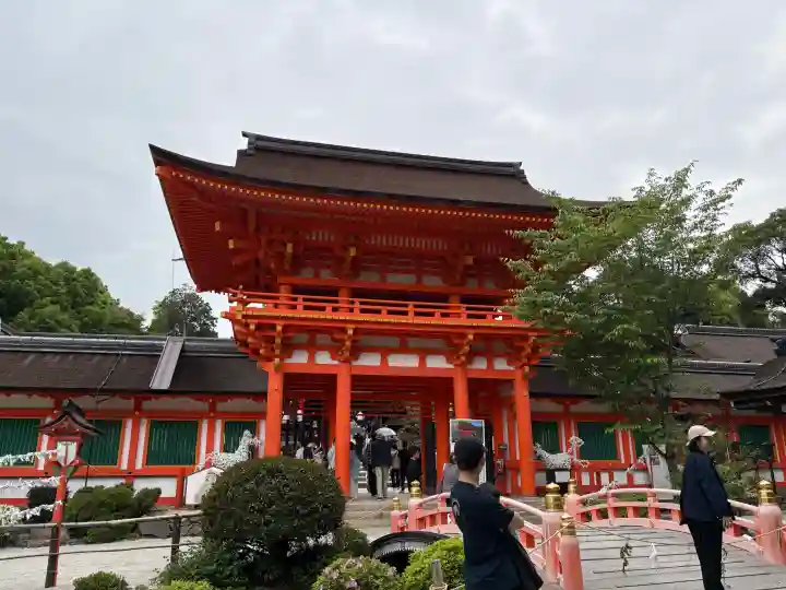 賀茂別雷神社(上賀茂神社)の{uncategorized: "未分類", other: "その他", undefined: "問題あり", building: "その他建物", grave: "お墓", sacred_gate: "鳥居", guardian: "狛犬", statue: "像", buddha: "仏像", history: "歴史", nature: "自然", garden: "庭園", animal: "動物", pagoda: "塔", temizu: "手水舎", mountain_gate: "山門・神門", sanctuary: "本殿・本堂", subordinate: "末社・摂社", art: "芸術", scenery: "景色", jizo: "地蔵", ema: "絵馬", goshuin: "御朱印", omikuji: "おみくじ", items: "授与品その他", amulet: "お守り", goshuincho: "御朱印帳", eats: "食事", festival: "お祭り", votive_dance: "神楽", shichigosan: "七五三参", wedding: "結婚式", experience: "体験その他", initially: "初詣", around: "周辺", anti_infection: "感染症対策"}