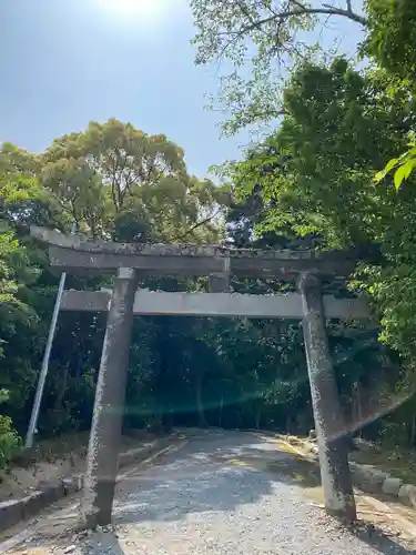 安仁神社の鳥居