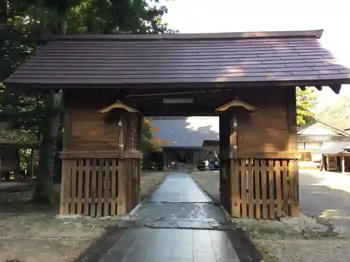 須佐神社の山門・神門
