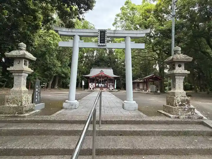 春日神社の{uncategorized: "未分類", other: "その他", undefined: "問題あり", building: "その他建物", grave: "お墓", sacred_gate: "鳥居", guardian: "狛犬", statue: "像", buddha: "仏像", history: "歴史", nature: "自然", garden: "庭園", animal: "動物", pagoda: "塔", temizu: "手水舎", mountain_gate: "山門・神門", sanctuary: "本殿・本堂", subordinate: "末社・摂社", art: "芸術", scenery: "景色", jizo: "地蔵", ema: "絵馬", goshuin: "御朱印", omikuji: "おみくじ", items: "授与品その他", amulet: "お守り", goshuincho: "御朱印帳", eats: "食事", festival: "お祭り", votive_dance: "神楽", shichigosan: "七五三参", wedding: "結婚式", experience: "体験その他", initially: "初詣", around: "周辺", anti_infection: "感染症対策"}
