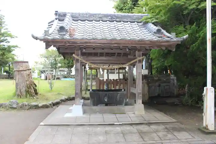 鶴谷八幡宮の手水舎