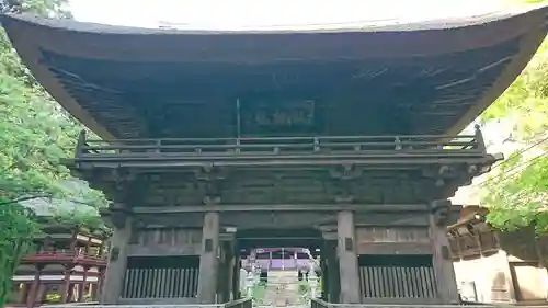 西明寺の山門・神門