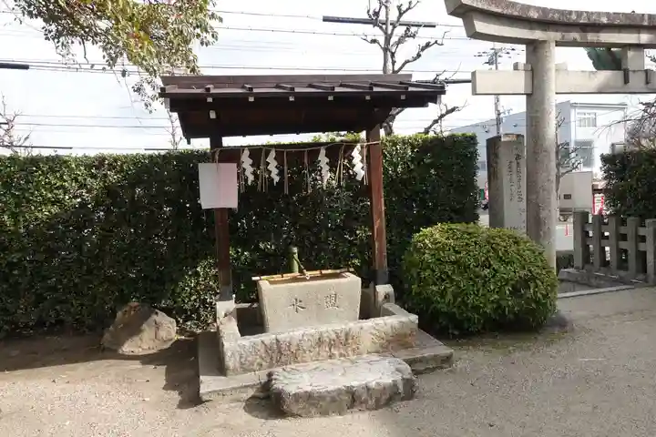 金攫八幡宮の手水舎