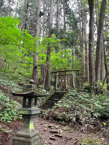 戸隠神社宝光社の末社