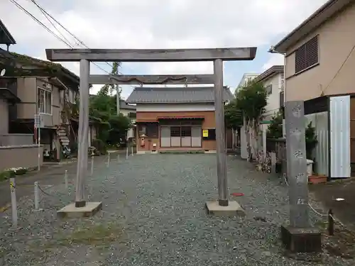 神明社の鳥居