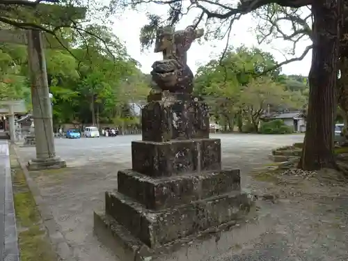 大分八幡宮の狛犬