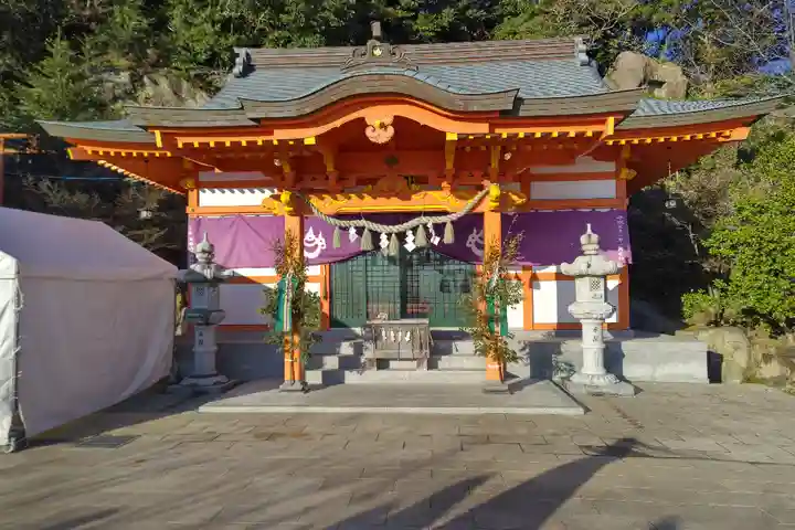 御館山稲荷神社の本殿・本堂