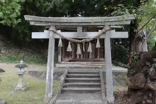 配志和神社の鳥居