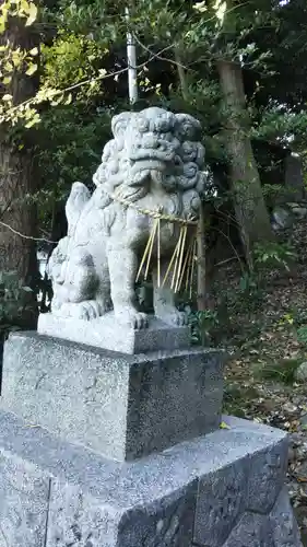 八幡神社の狛犬