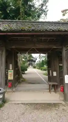 小田井縣神社の山門・神門