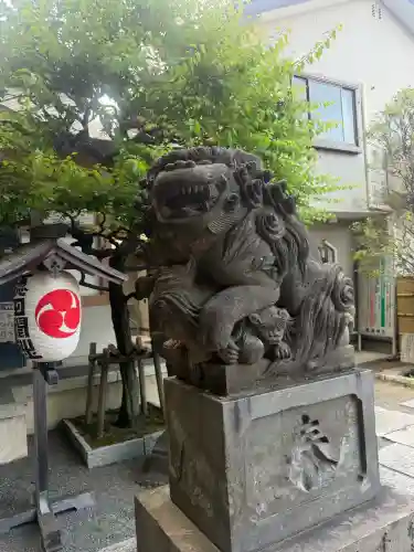 穏田神社の{uncategorized: "未分類", other: "その他", undefined: "問題あり", building: "その他建物", grave: "お墓", sacred_gate: "鳥居", guardian: "狛犬", statue: "像", buddha: "仏像", history: "歴史", nature: "自然", garden: "庭園", animal: "動物", pagoda: "塔", temizu: "手水舎", mountain_gate: "山門・神門", sanctuary: "本殿・本堂", subordinate: "末社・摂社", art: "芸術", scenery: "景色", jizo: "地蔵", ema: "絵馬", goshuin: "御朱印", omikuji: "おみくじ", items: "授与品その他", amulet: "お守り", goshuincho: "御朱印帳", eats: "食事", festival: "お祭り", votive_dance: "神楽", shichigosan: "七五三参", wedding: "結婚式", experience: "体験その他", initially: "初詣", around: "周辺", anti_infection: "感染症対策"}