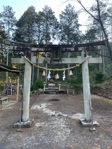 五十餘州神社の鳥居