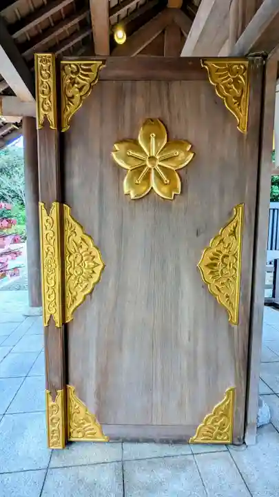 櫻木神社の山門・神門