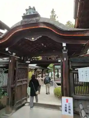賀茂御祖神社(下鴨神社)の山門・神門