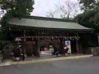 砥鹿神社(里宮)の山門・神門