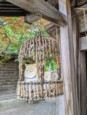 彌彦神社　(伊夜日子神社)の像