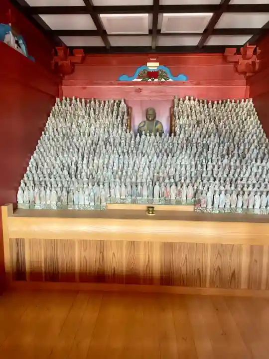 韮崎窟観音(山梨県)