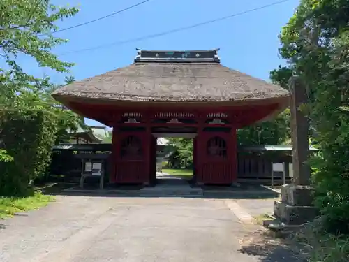 飯縄寺の山門