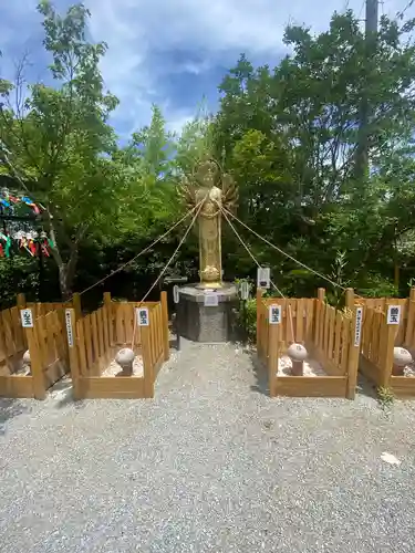 三井寺（平等寺）の建物その他