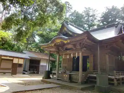 諏訪神社の本殿・本堂