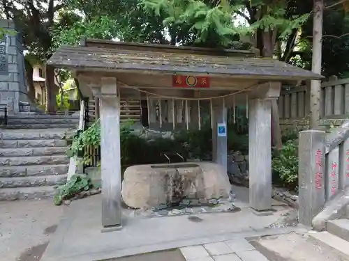 高來神社の手水舎