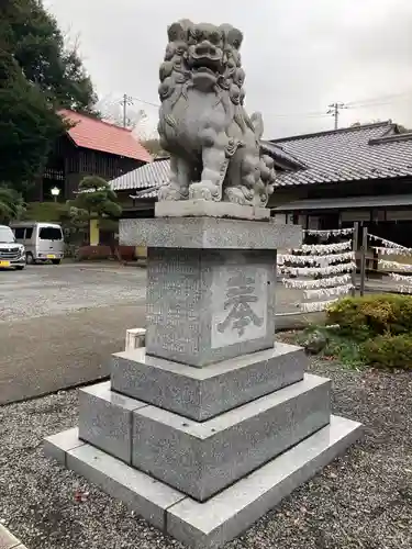 中氷川神社の狛犬