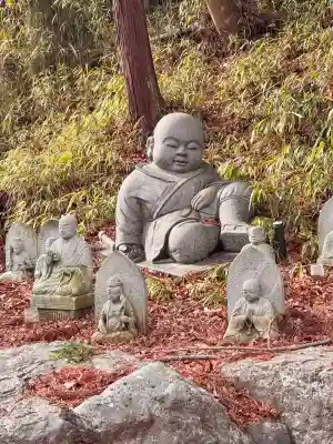 西教寺の{uncategorized: "未分類", other: "その他", undefined: "問題あり", building: "その他建物", grave: "お墓", sacred_gate: "鳥居", guardian: "狛犬", statue: "像", buddha: "仏像", history: "歴史", nature: "自然", garden: "庭園", animal: "動物", pagoda: "塔", temizu: "手水舎", mountain_gate: "山門・神門", sanctuary: "本殿・本堂", subordinate: "末社・摂社", art: "芸術", scenery: "景色", jizo: "地蔵", ema: "絵馬", goshuin: "御朱印", omikuji: "おみくじ", items: "授与品その他", amulet: "お守り", goshuincho: "御朱印帳", eats: "食事", festival: "お祭り", votive_dance: "神楽", shichigosan: "七五三参", wedding: "結婚式", experience: "体験その他", initially: "初詣", around: "周辺", anti_infection: "感染症対策"}