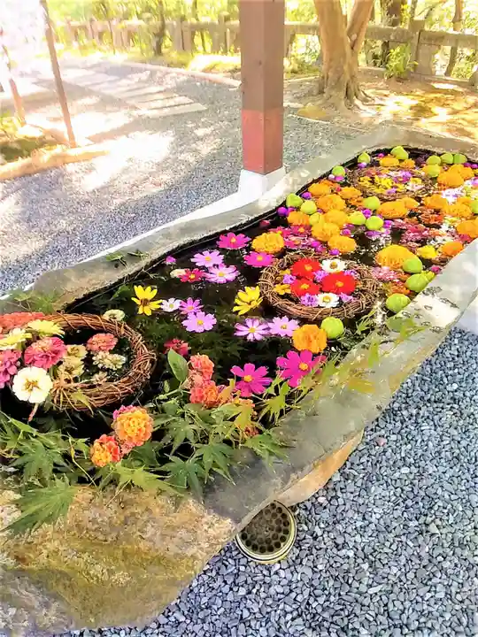 福母八幡宮の手水舎