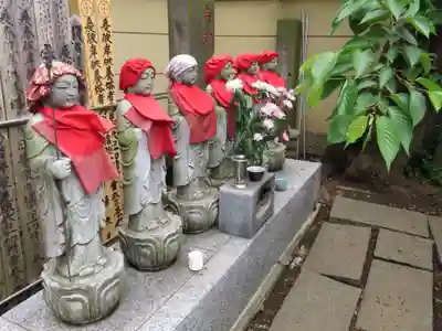 新井薬師(梅照院)の地蔵