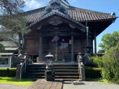 長清寺の本殿・本堂