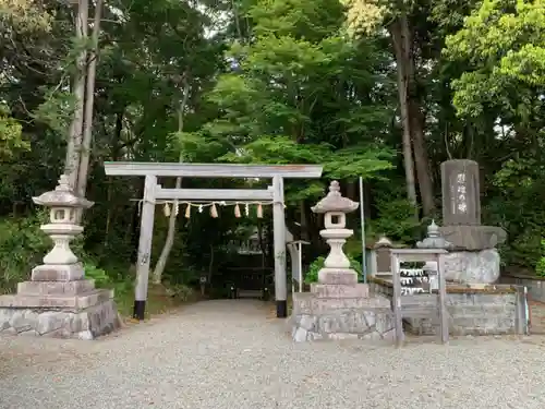 川添神社の鳥居