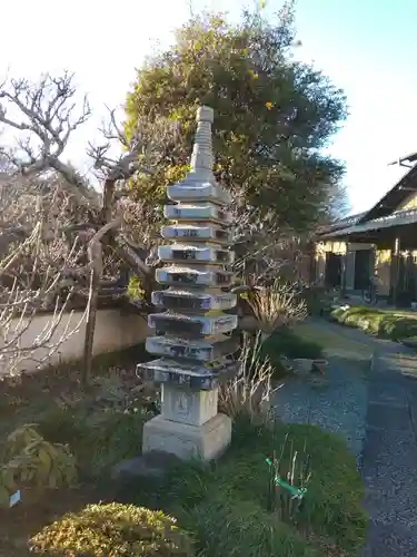 明星院（大師霊園）の塔