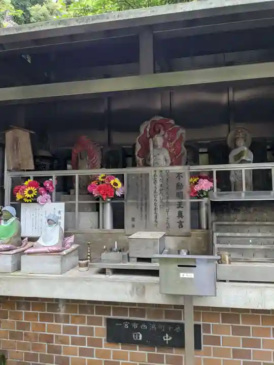 迫間不動尊の仏像