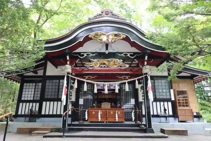 新屋山神社(山梨県)