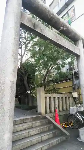 飯倉熊野神社の鳥居