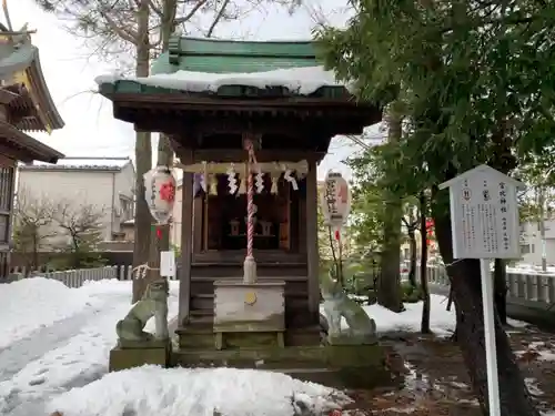 杉杜白髭神社の末社・摂社