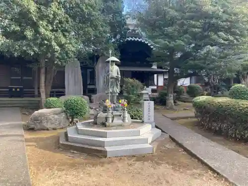 感応院の{uncategorized: "未分類", other: "その他", undefined: "問題あり", building: "その他建物", grave: "お墓", sacred_gate: "鳥居", guardian: "狛犬", statue: "像", buddha: "仏像", history: "歴史", nature: "自然", garden: "庭園", animal: "動物", pagoda: "塔", temizu: "手水舎", mountain_gate: "山門・神門", sanctuary: "本殿・本堂", subordinate: "末社・摂社", art: "芸術", scenery: "景色", jizo: "地蔵", ema: "絵馬", goshuin: "御朱印", omikuji: "おみくじ", items: "授与品その他", amulet: "お守り", goshuincho: "御朱印帳", eats: "食事", festival: "お祭り", votive_dance: "神楽", shichigosan: "七五三参", wedding: "結婚式", experience: "体験その他", initially: "初詣", around: "周辺", anti_infection: "感染症対策"}