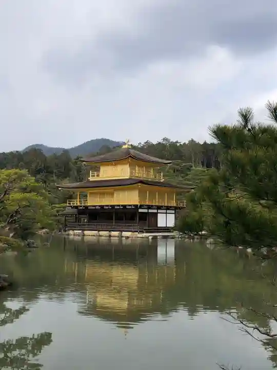 鹿苑寺(金閣寺)の{uncategorized: "未分類", other: "その他", undefined: "問題あり", building: "その他建物", grave: "お墓", sacred_gate: "鳥居", guardian: "狛犬", statue: "像", buddha: "仏像", history: "歴史", nature: "自然", garden: "庭園", animal: "動物", pagoda: "塔", temizu: "手水舎", mountain_gate: "山門・神門", sanctuary: "本殿・本堂", subordinate: "末社・摂社", art: "芸術", scenery: "景色", jizo: "地蔵", ema: "絵馬", goshuin: "御朱印", omikuji: "おみくじ", items: "授与品その他", amulet: "お守り", goshuincho: "御朱印帳", eats: "食事", festival: "お祭り", votive_dance: "神楽", shichigosan: "七五三参", wedding: "結婚式", experience: "体験その他", initially: "初詣", around: "周辺", anti_infection: "感染症対策"}