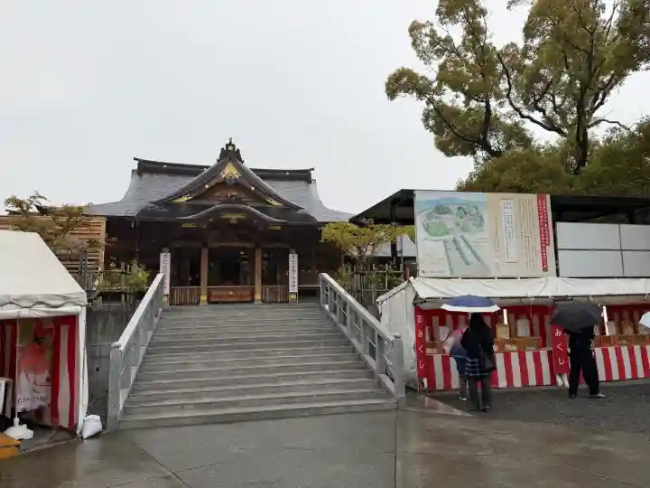富知六所浅間神社の{uncategorized: "未分類", other: "その他", undefined: "問題あり", building: "その他建物", grave: "お墓", sacred_gate: "鳥居", guardian: "狛犬", statue: "像", buddha: "仏像", history: "歴史", nature: "自然", garden: "庭園", animal: "動物", pagoda: "塔", temizu: "手水舎", mountain_gate: "山門・神門", sanctuary: "本殿・本堂", subordinate: "末社・摂社", art: "芸術", scenery: "景色", jizo: "地蔵", ema: "絵馬", goshuin: "御朱印", omikuji: "おみくじ", items: "授与品その他", amulet: "お守り", goshuincho: "御朱印帳", eats: "食事", festival: "お祭り", votive_dance: "神楽", shichigosan: "七五三参", wedding: "結婚式", experience: "体験その他", initially: "初詣", around: "周辺", anti_infection: "感染症対策"}