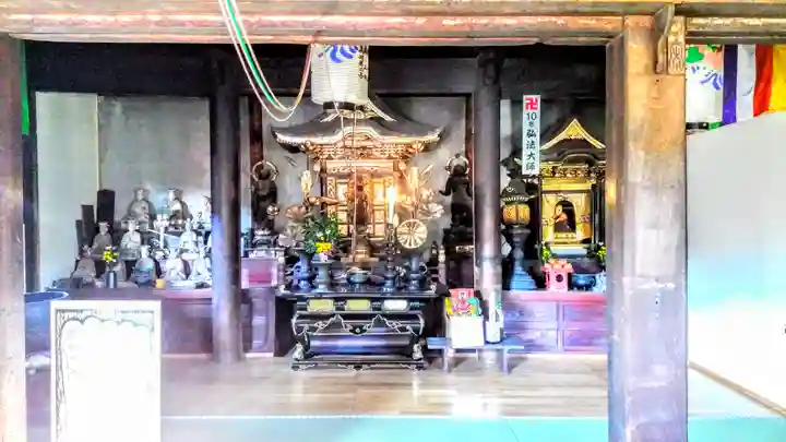 観音寺の本殿・本堂