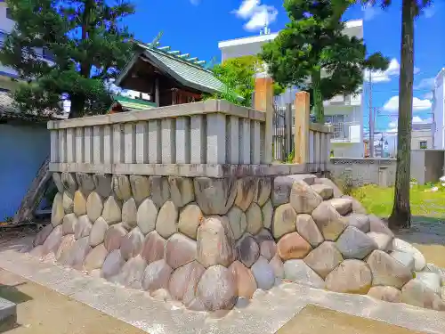 石田神明社の本殿