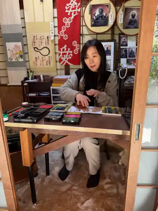 舎那院の{uncategorized: "未分類", other: "その他", undefined: "問題あり", building: "その他建物", grave: "お墓", sacred_gate: "鳥居", guardian: "狛犬", statue: "像", buddha: "仏像", history: "歴史", nature: "自然", garden: "庭園", animal: "動物", pagoda: "塔", temizu: "手水舎", mountain_gate: "山門・神門", sanctuary: "本殿・本堂", subordinate: "末社・摂社", art: "芸術", scenery: "景色", jizo: "地蔵", ema: "絵馬", goshuin: "御朱印", omikuji: "おみくじ", items: "授与品その他", amulet: "お守り", goshuincho: "御朱印帳", eats: "食事", festival: "お祭り", votive_dance: "神楽", shichigosan: "七五三参", wedding: "結婚式", experience: "体験その他", initially: "初詣", around: "周辺", anti_infection: "感染症対策"}