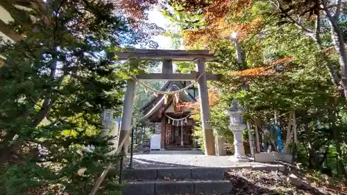 平岸天満宮・太平山三吉神社の鳥居