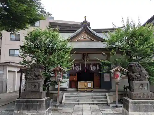 穏田神社の本殿・本堂