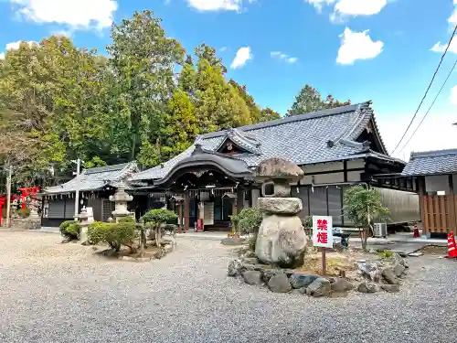 印岐志呂神社の建物その他