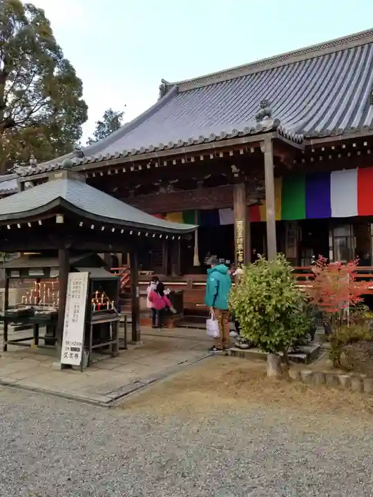 久米寺の本殿・本堂
