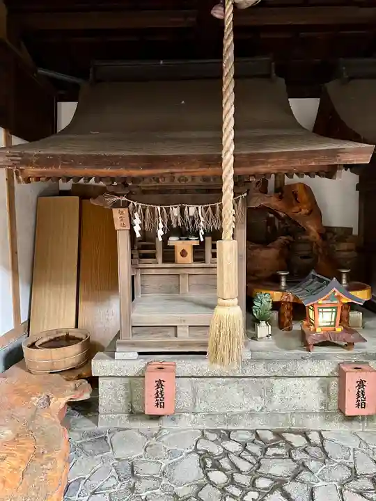 若一神社の末社・摂社