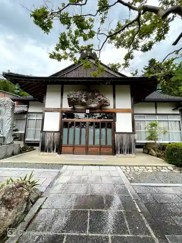 香下寺の本殿・本堂
