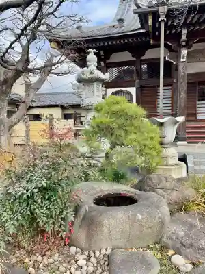 廣龍寺の{uncategorized: "未分類", other: "その他", undefined: "問題あり", building: "その他建物", grave: "お墓", sacred_gate: "鳥居", guardian: "狛犬", statue: "像", buddha: "仏像", history: "歴史", nature: "自然", garden: "庭園", animal: "動物", pagoda: "塔", temizu: "手水舎", mountain_gate: "山門・神門", sanctuary: "本殿・本堂", subordinate: "末社・摂社", art: "芸術", scenery: "景色", jizo: "地蔵", ema: "絵馬", goshuin: "御朱印", omikuji: "おみくじ", items: "授与品その他", amulet: "お守り", goshuincho: "御朱印帳", eats: "食事", festival: "お祭り", votive_dance: "神楽", shichigosan: "七五三参", wedding: "結婚式", experience: "体験その他", initially: "初詣", around: "周辺", anti_infection: "感染症対策"}
