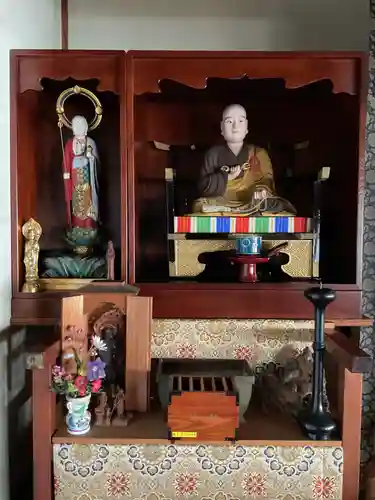 薬師寺（北外山）の像